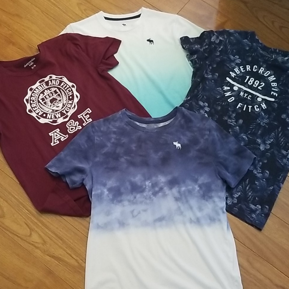 4 Abercrombie kids tshirts